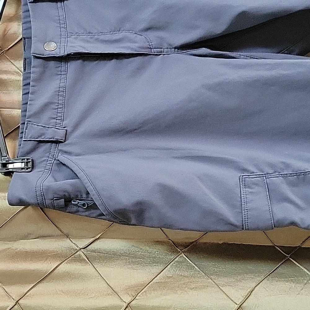 EUC- Duluth Trading ‘Dry on the Fly’ Cargo Hiking/Outdoor Capri Pants - Picture 5 of 11